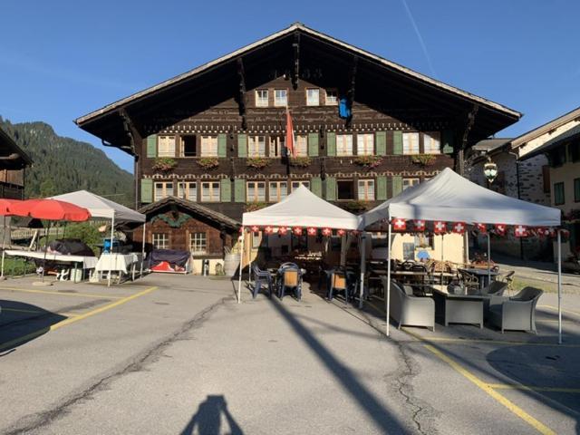 Auberge De L'Ours Vers L'Eglise Buitenkant foto