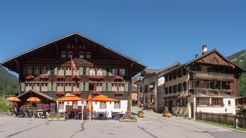 Auberge De L'Ours Vers L'Eglise Buitenkant foto